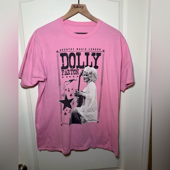 Dolly Parton Graphic T-Shirt - Picture 1 of 2